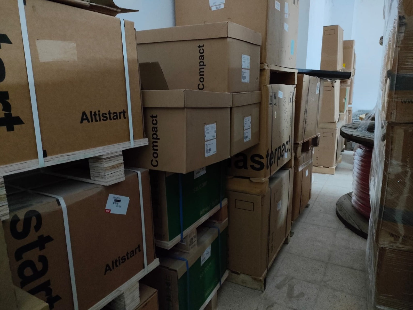 Schneider Electric NW32H14PML5EHH